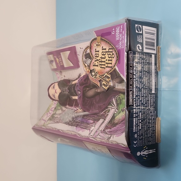 Raven Queen Ever After High Mattel Doll NWT 2013 EAH - Picture 5 of 8
